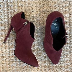 Women’s Giuseppe Zanotti Burgundy Suede Booties Size 6.5